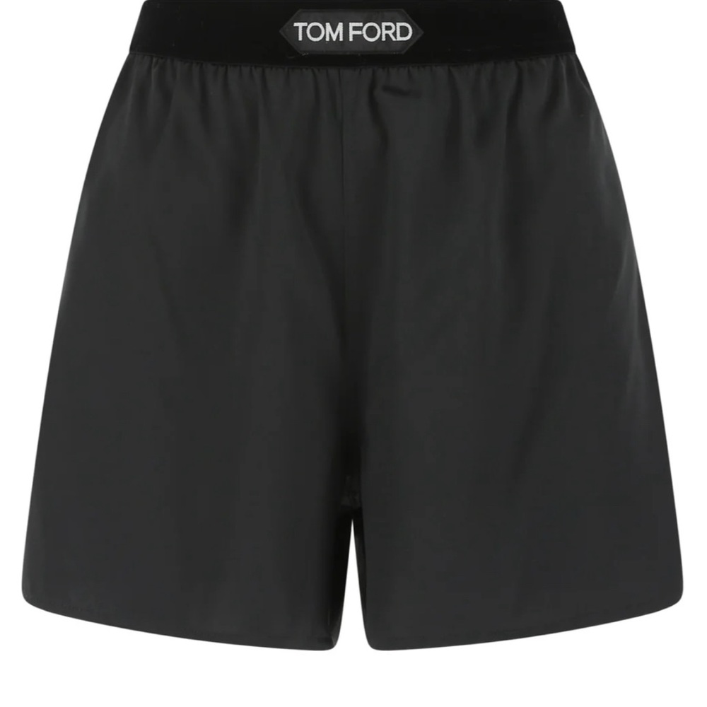 TOM FORD
Velvet-trimmed silk-blend satin shorts
Black